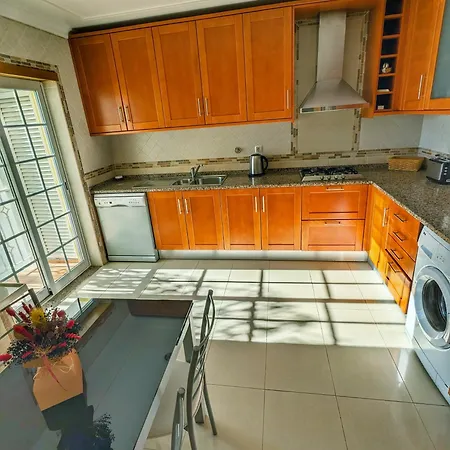 Farm Village- Townhouse 2 Mins From Old Town *