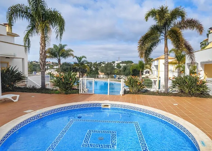 Farm Village- Townhouse 2 Mins From Old Town 度假居